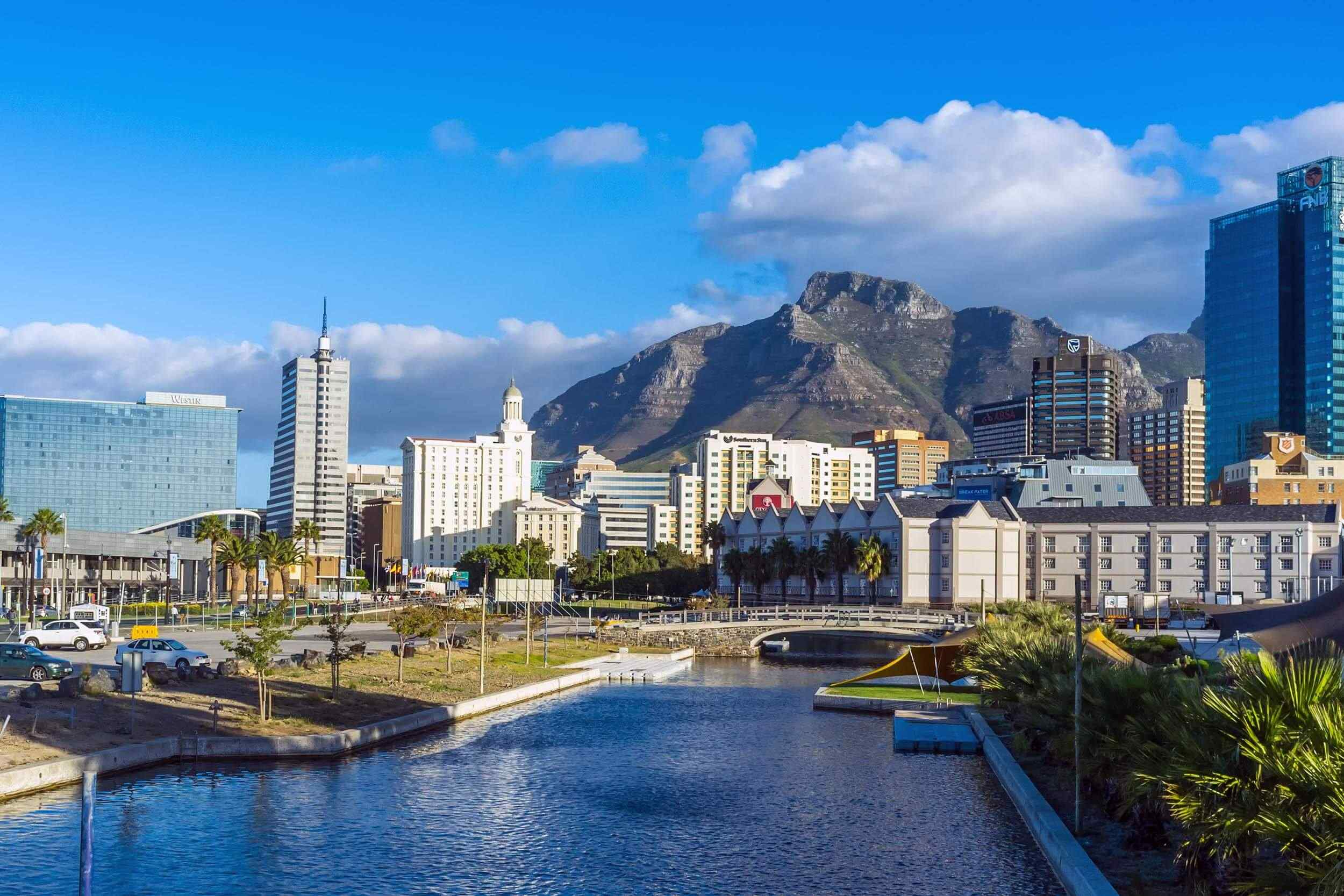 https://alacrantravelsytours.com/wp-content/uploads/2018/08/post_capetown_02.jpg