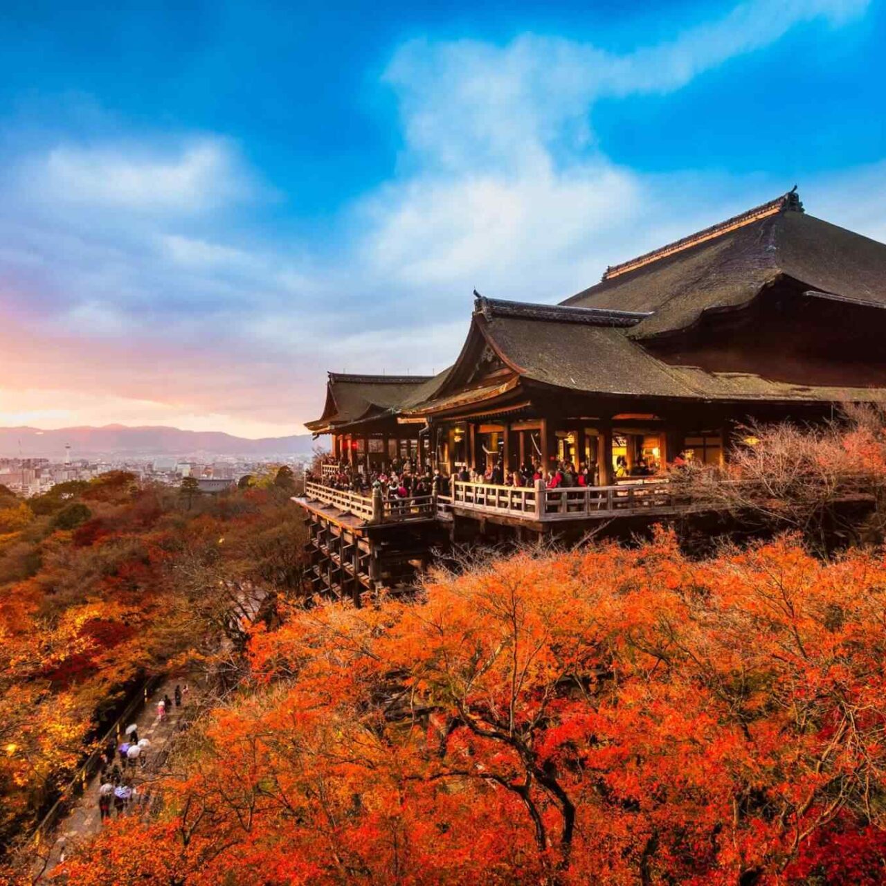 https://alacrantravelsytours.com/wp-content/uploads/2018/09/destination-kyoto-01-1280x1280.jpg