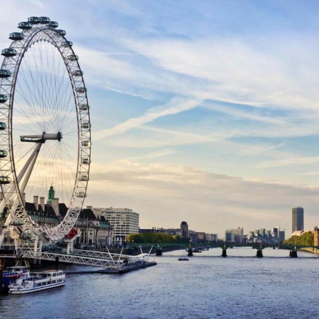 https://alacrantravelsytours.com/wp-content/uploads/2018/09/destination-london-01-640x640.jpg