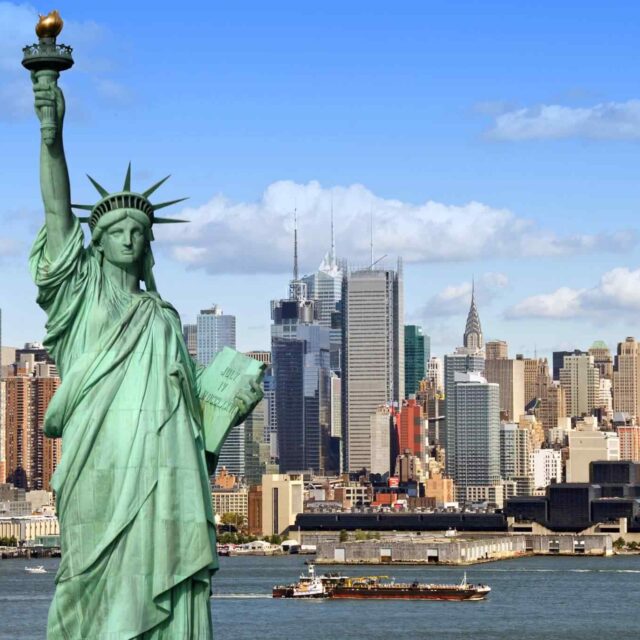 https://alacrantravelsytours.com/wp-content/uploads/2018/09/destination-new-york-01-640x640.jpg